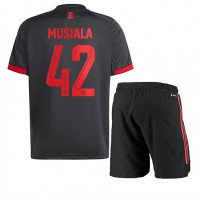 Bayern Munich Jamal Musiala #42 Fotballklær Tredjedraktsett Barn 2022-23 Kortermet (+ korte bukser)
